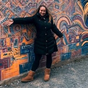 Meet your Posher, Christina